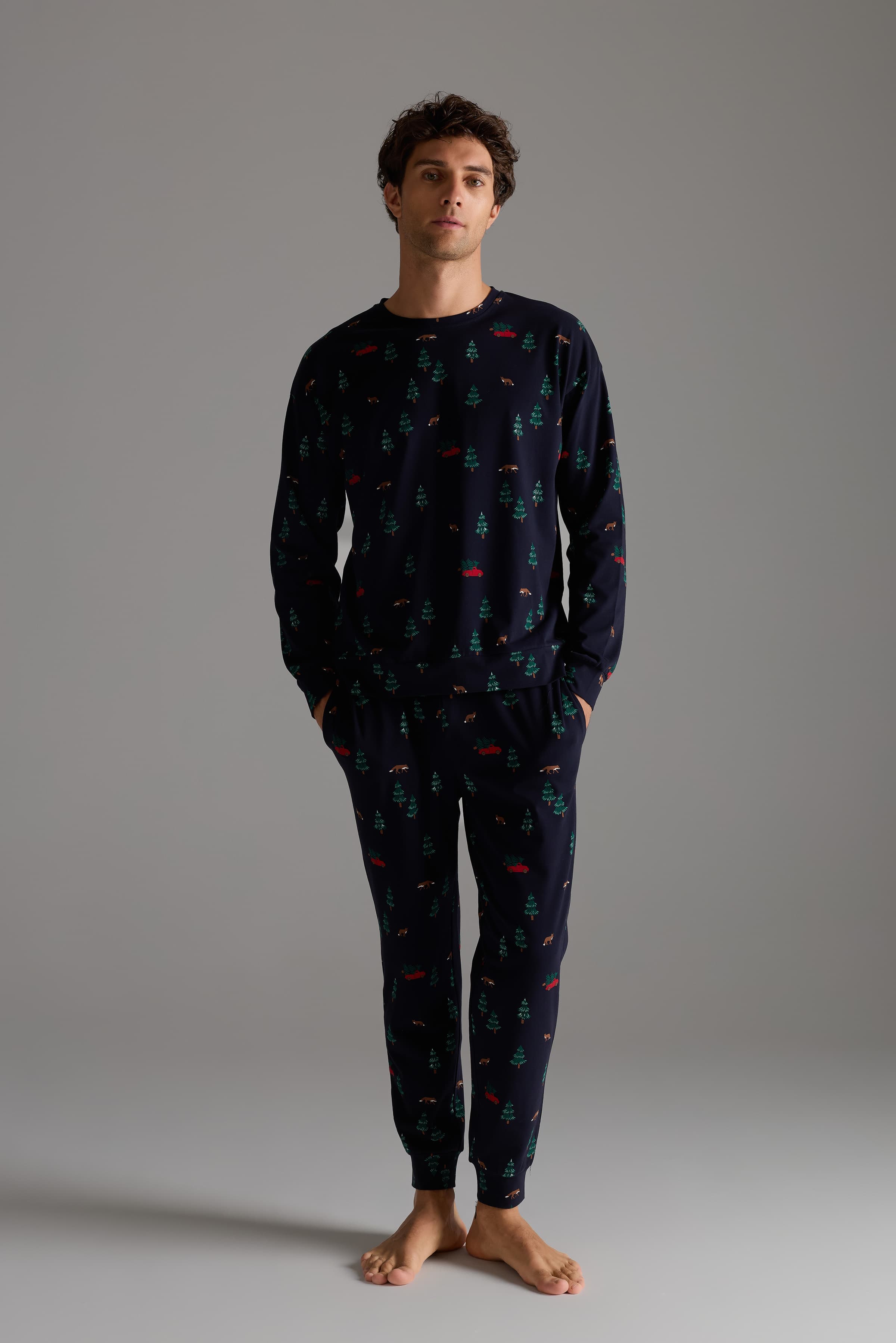 Men's Green Printed Cotton Pajama Set — view 3