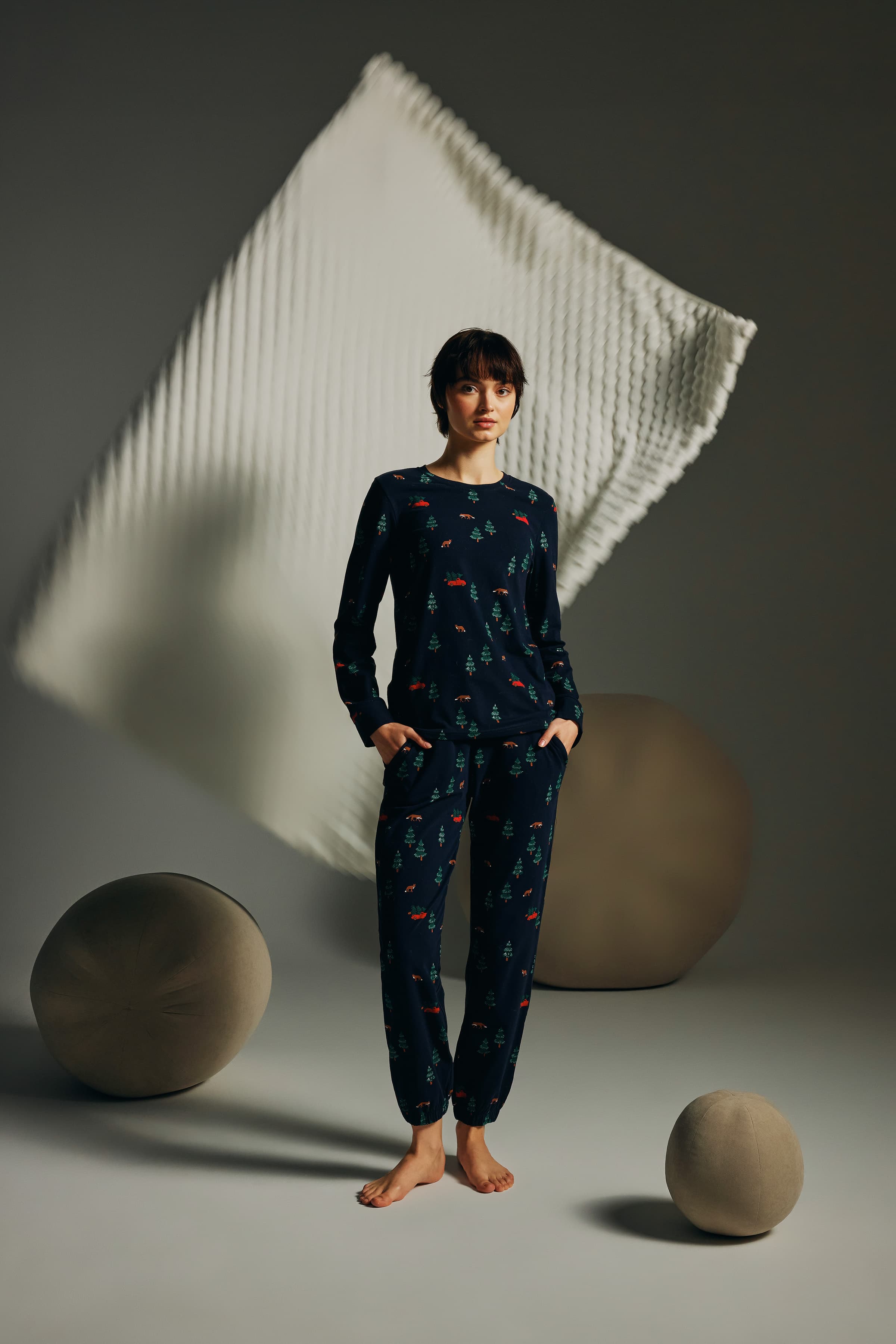 Women's Green Printed Cotton Pajama Set — view 1
