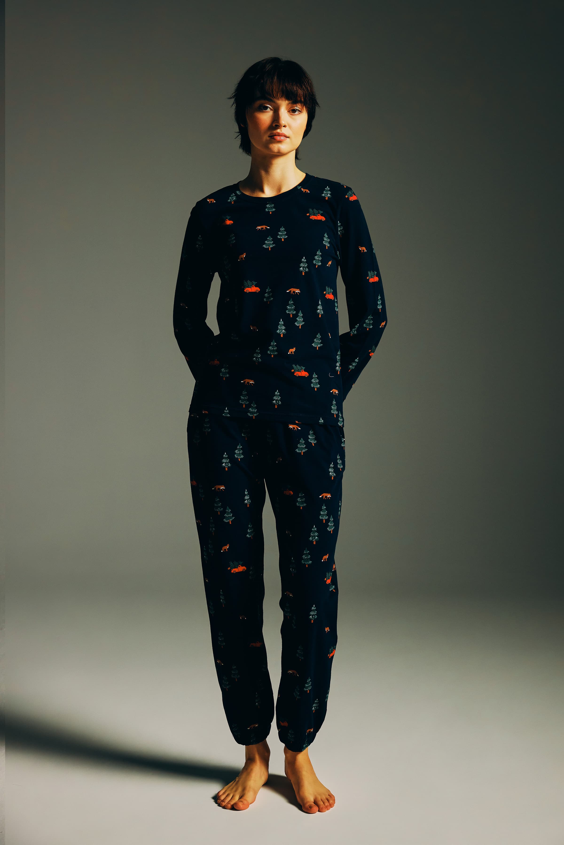 Women's Green Printed Cotton Pajama Set — view 2